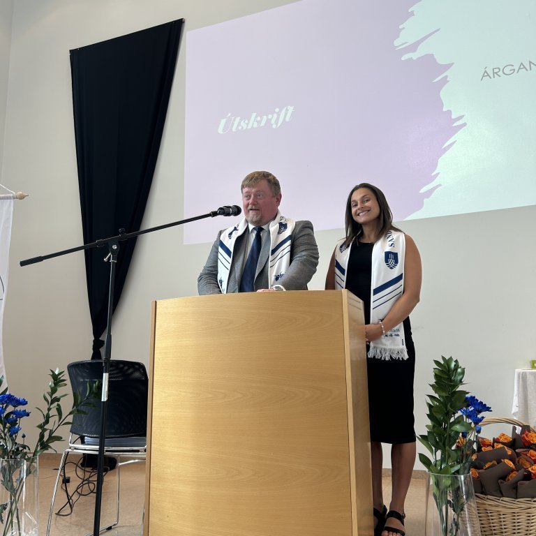 Skólaslit og útskrift 10. bekkjar