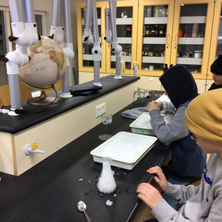 f59119fa-129e-4584-8031-10a75e45031d