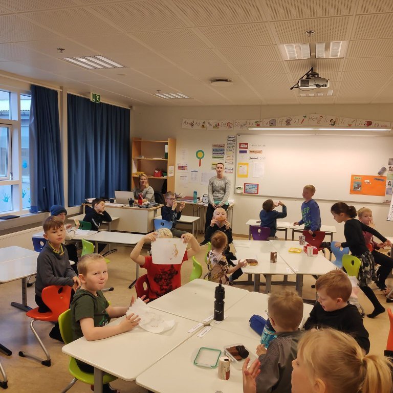 ad8a7875ba848b32d1454c39152c2579