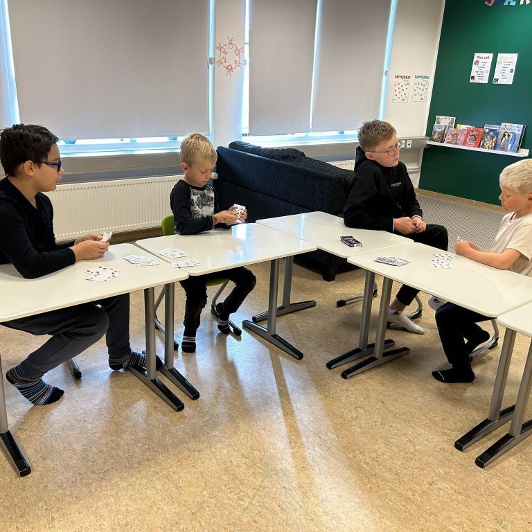 377121725_1299677337421444_5250355645594292790_n