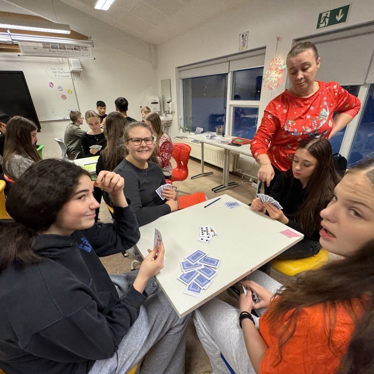 20241219_102135830_ios