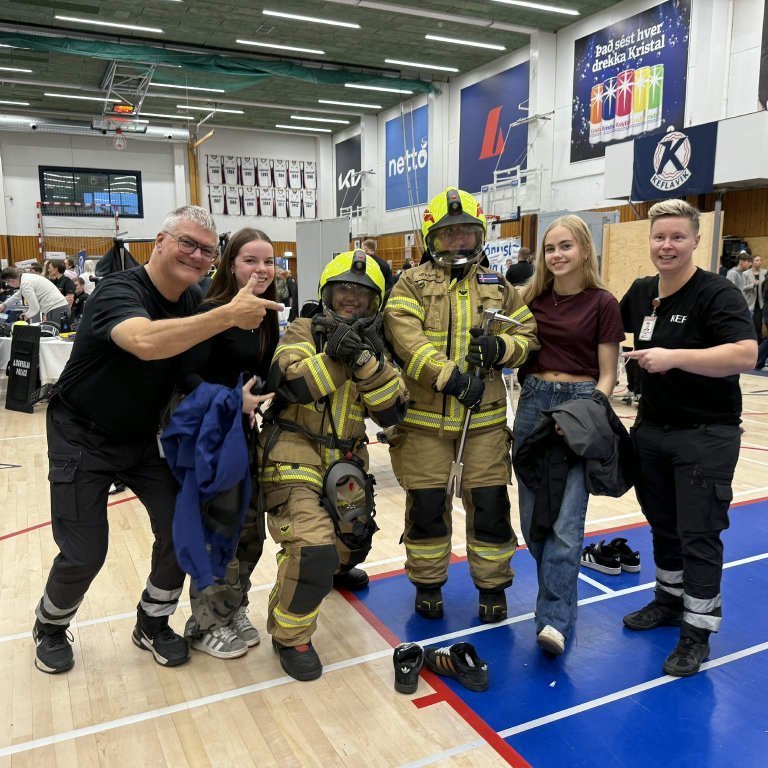 messenger_creation_64a955b8-80da-474f-b19e-eaae4a48b6ad