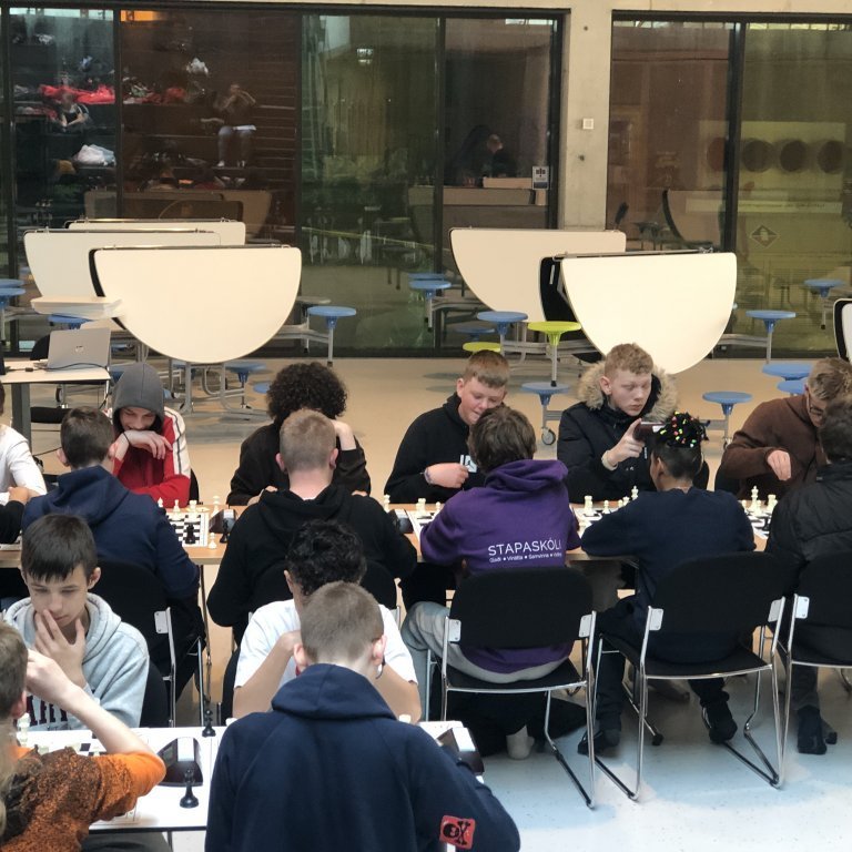 20230419_152239705_ios-1