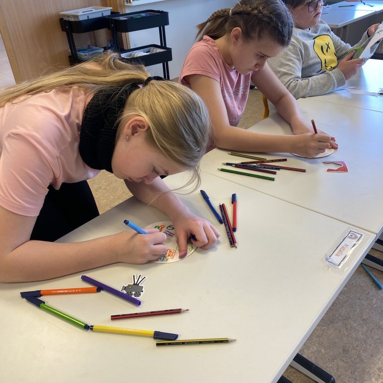 20250402_130309413_ios