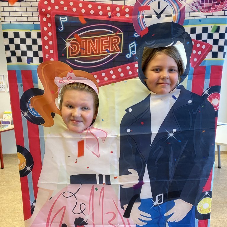 20250403_125456209_ios