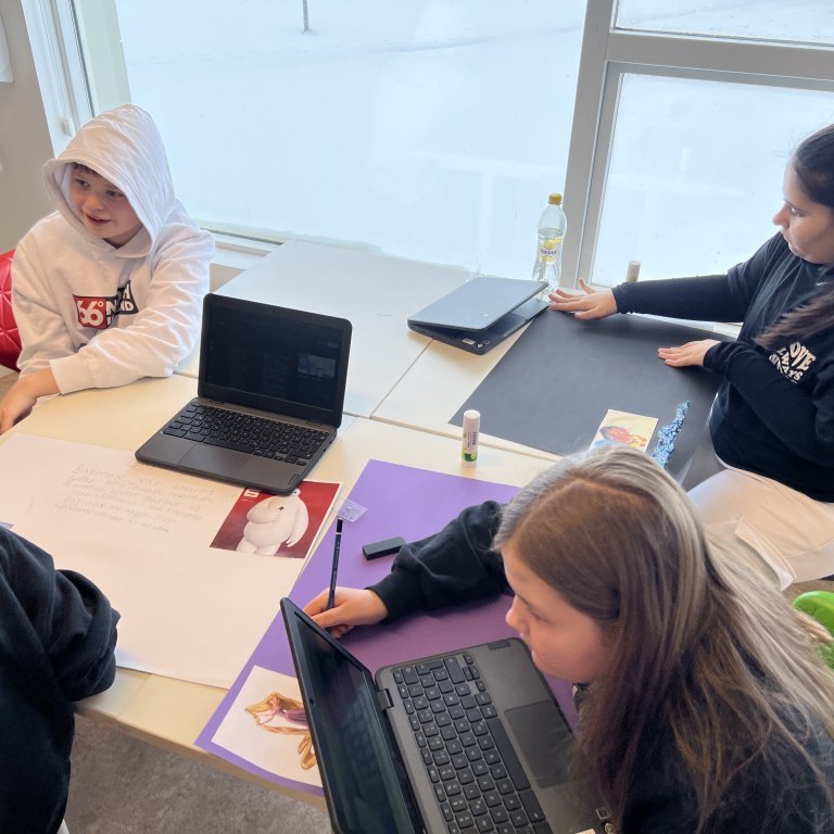 20230321_110401093_ios