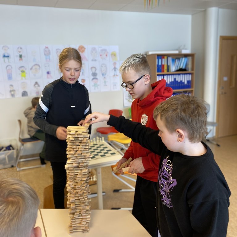 20230321_130453171_ios