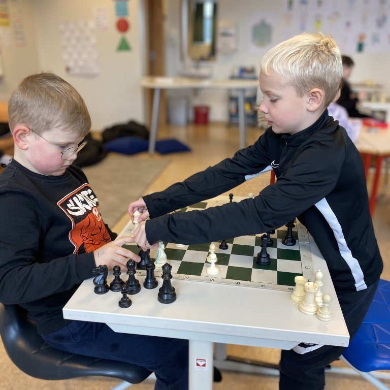 20230322_101401265_ios