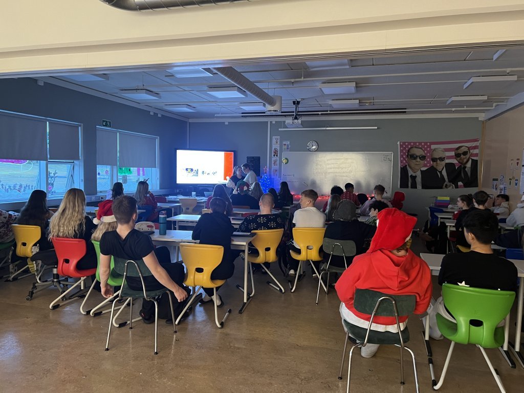 Þjálfun í endurlífgun hjá 6., 8. og 10. bekk