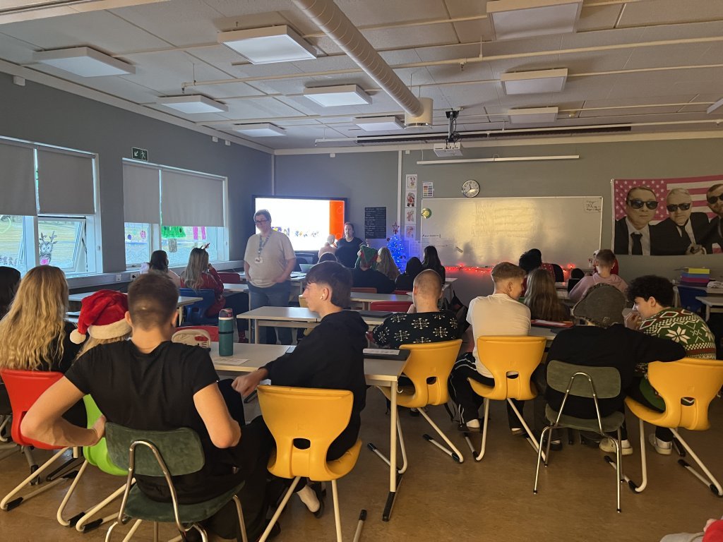 Þjálfun í endurlífgun hjá 6., 8. og 10. bekk