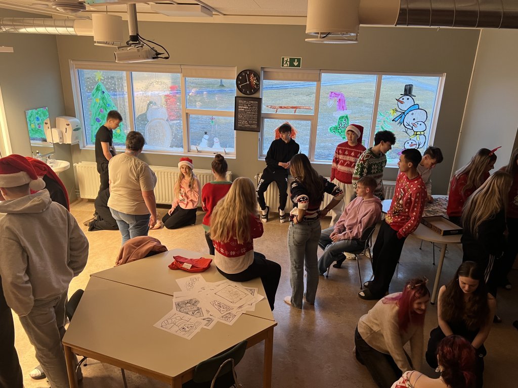 Þjálfun í endurlífgun hjá 6., 8. og 10. bekk