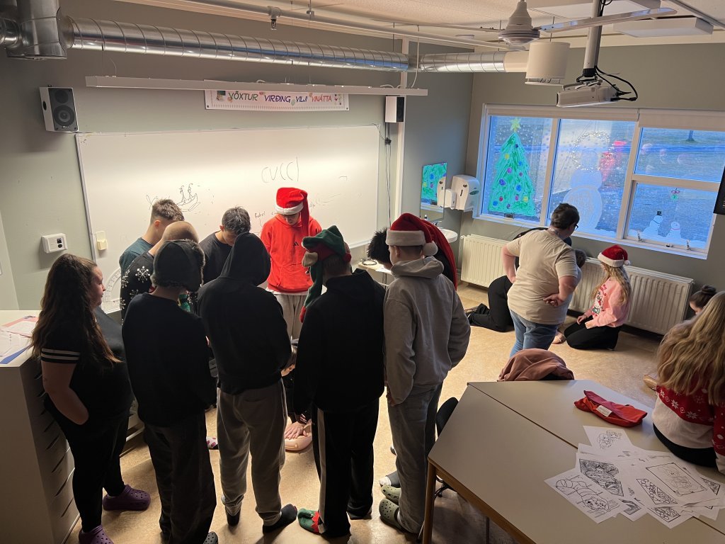 Þjálfun í endurlífgun hjá 6., 8. og 10. bekk