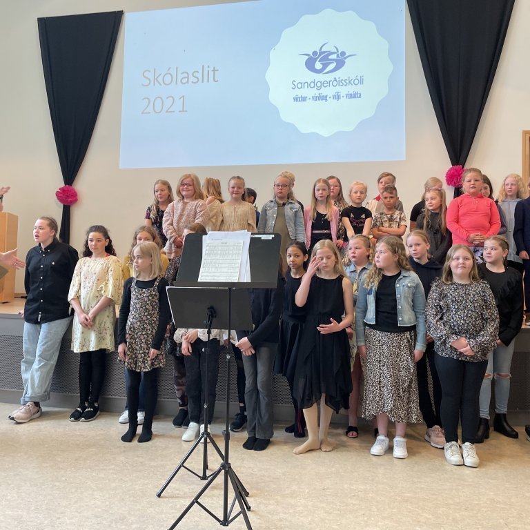 20210604_100755910_ios