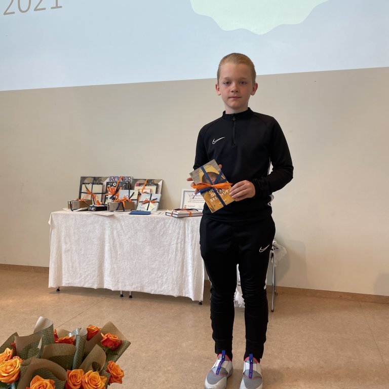 20210604_102903479_ios