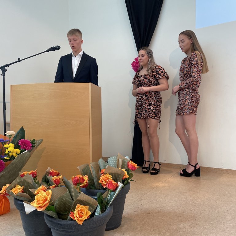 20210604_112920506_ios