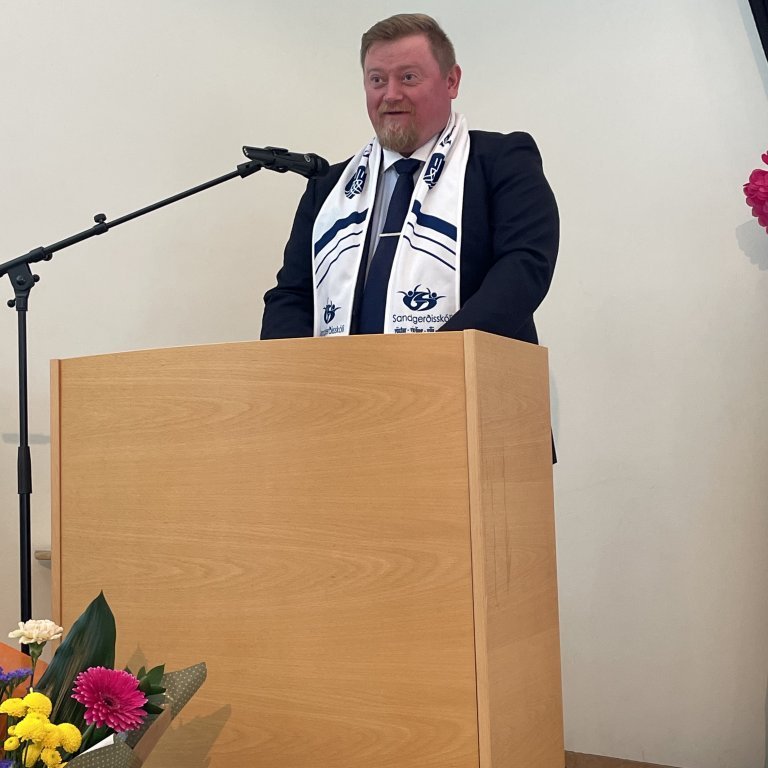 20210604_113932357_ios