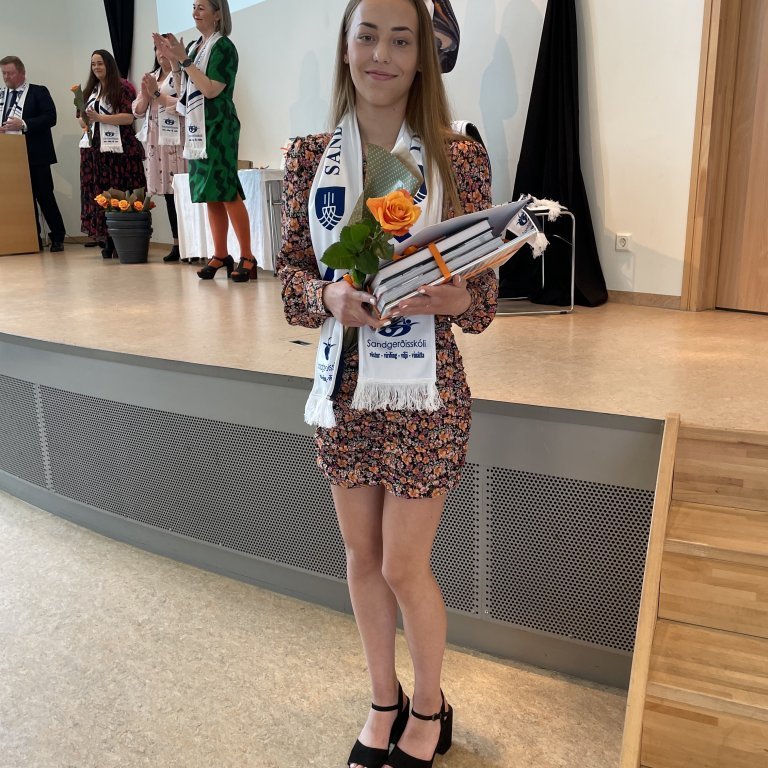 20210604_115919074_ios