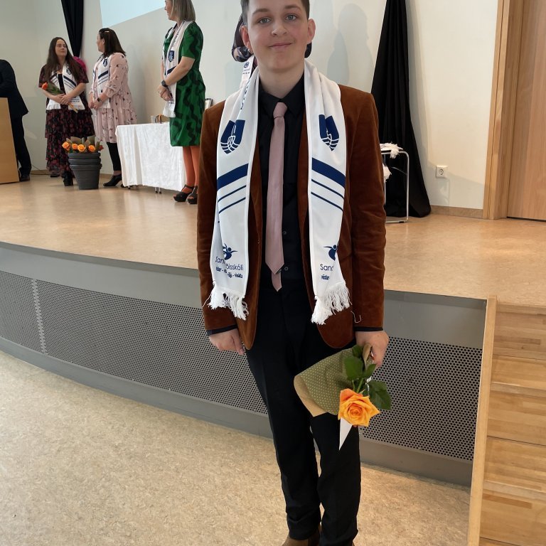 20210604_115959335_ios