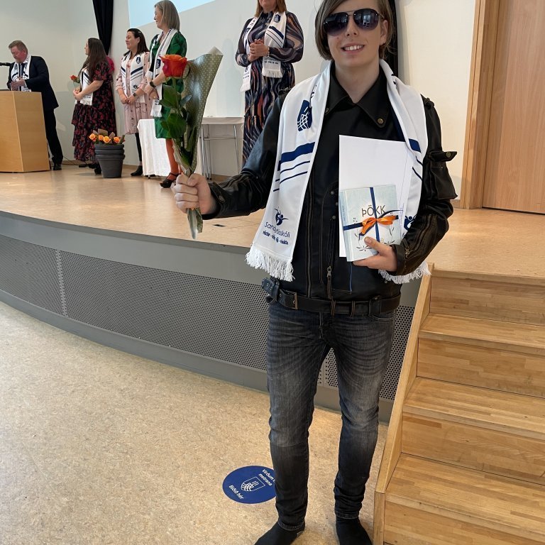 20210604_120223036_ios