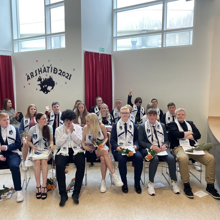 20210604_120558683_ios