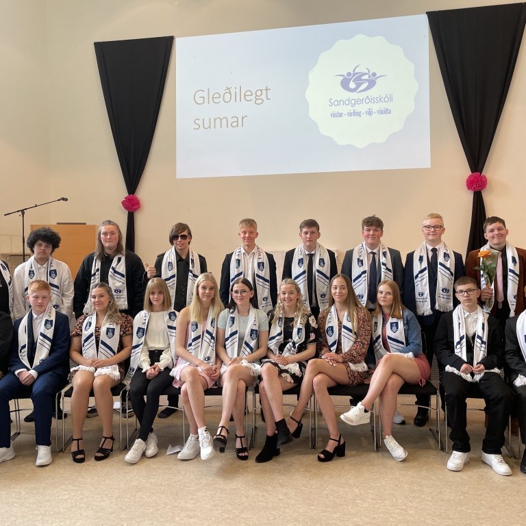 20210604_120946141_ios