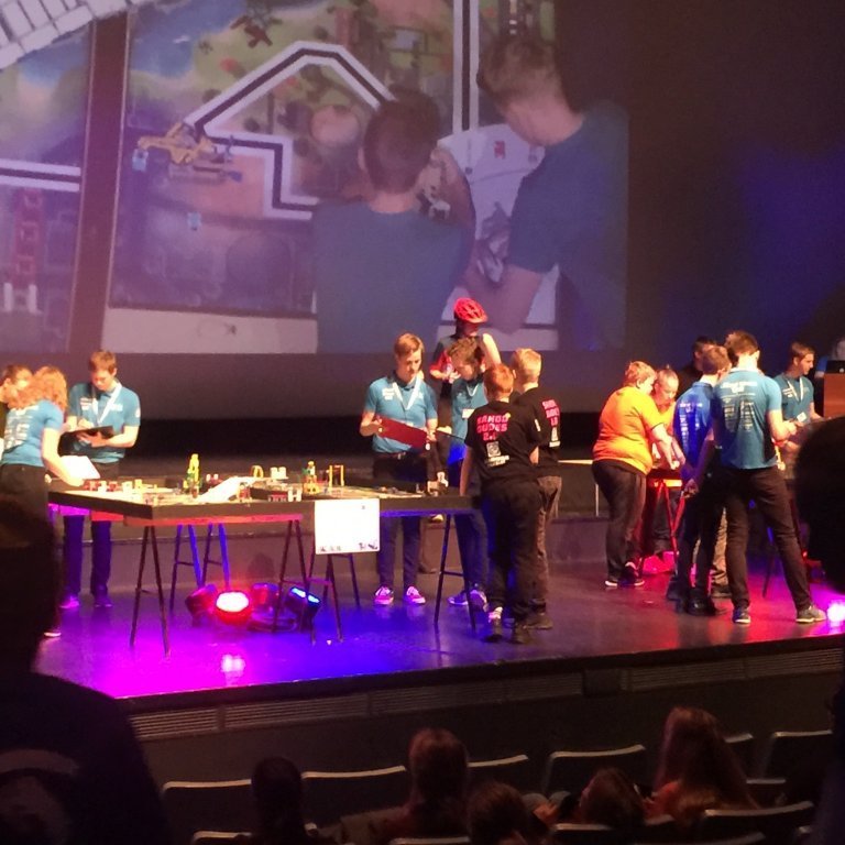 efc90776e9f1e6b0e66ed6063dc8931b