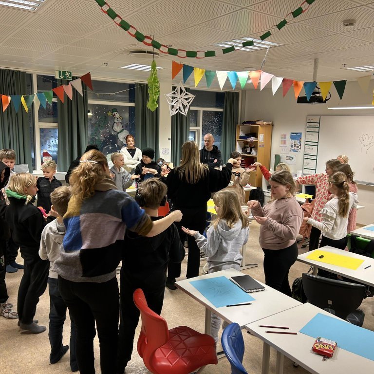 414927342_1926023717793980_8105993620630035973_n