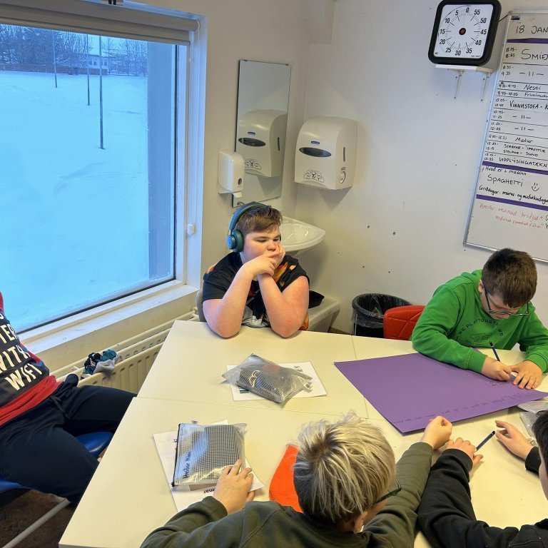 414932532_901861574972166_4681526966717492741_n