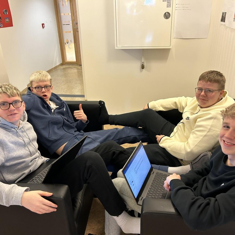 415008171_753402846262488_8566906472497961972_n