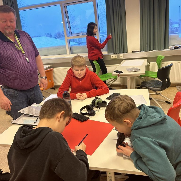 415045163_919407846360855_3040670492547461913_n