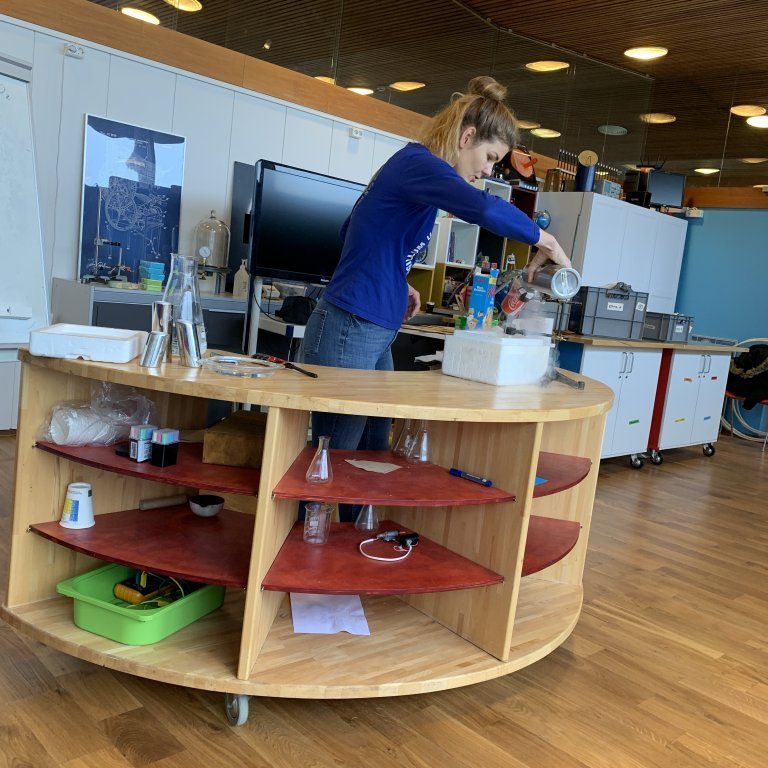 20210930_100723164_ios