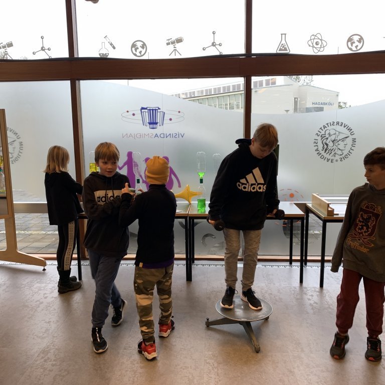 20210930_102636117_ios