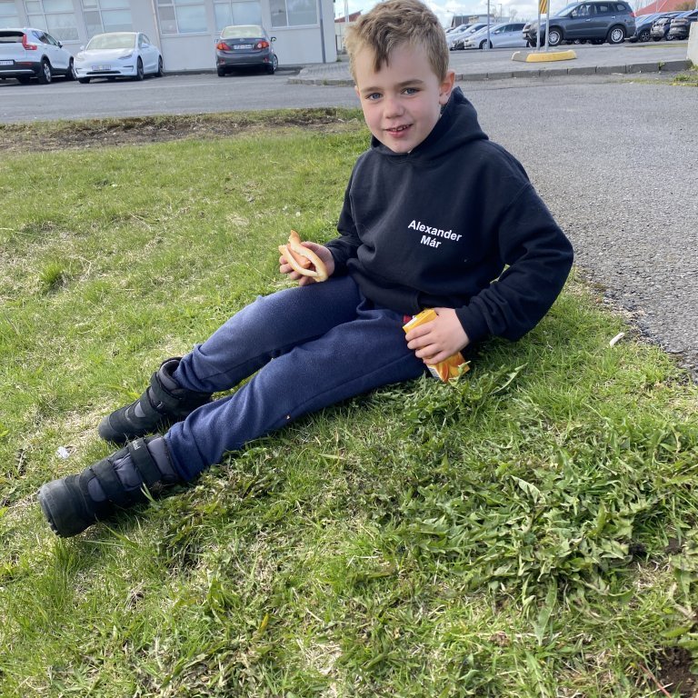 20240522_112358169_ios