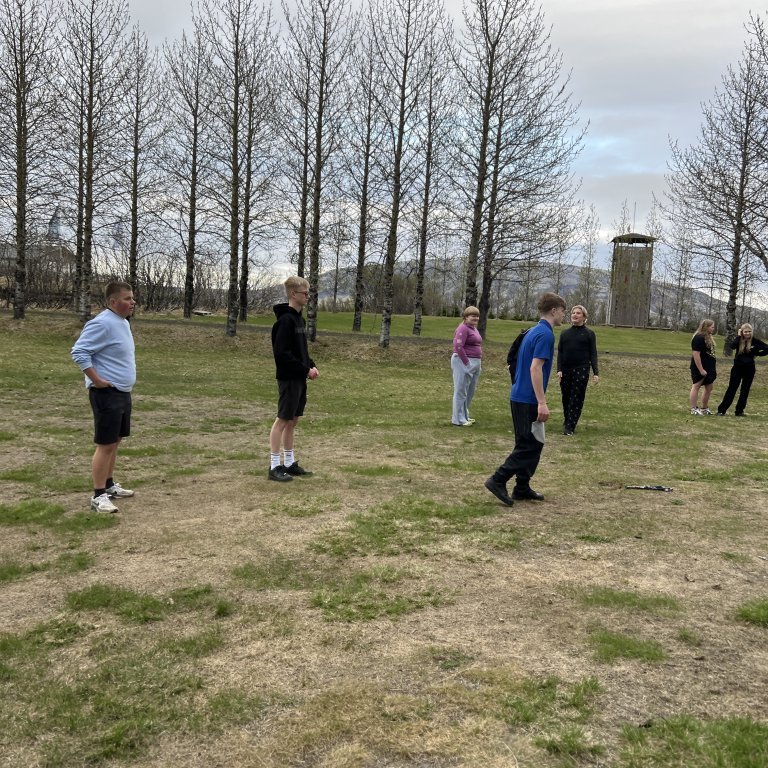 20240527_195856996_ios