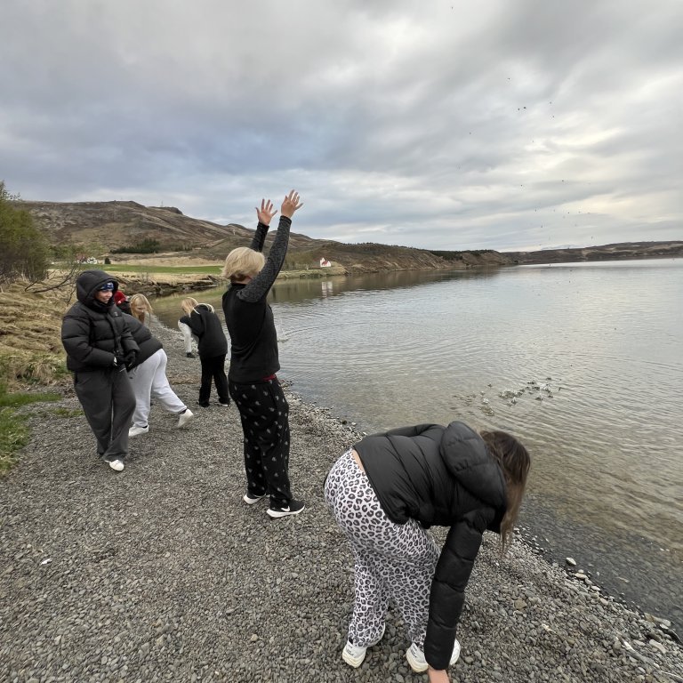 20240527_202538481_ios