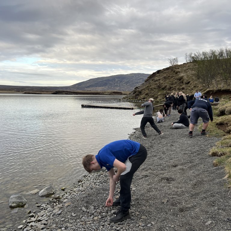 20240527_203312050_ios