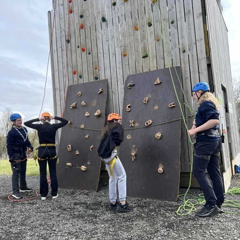 20240528_101536377_ios