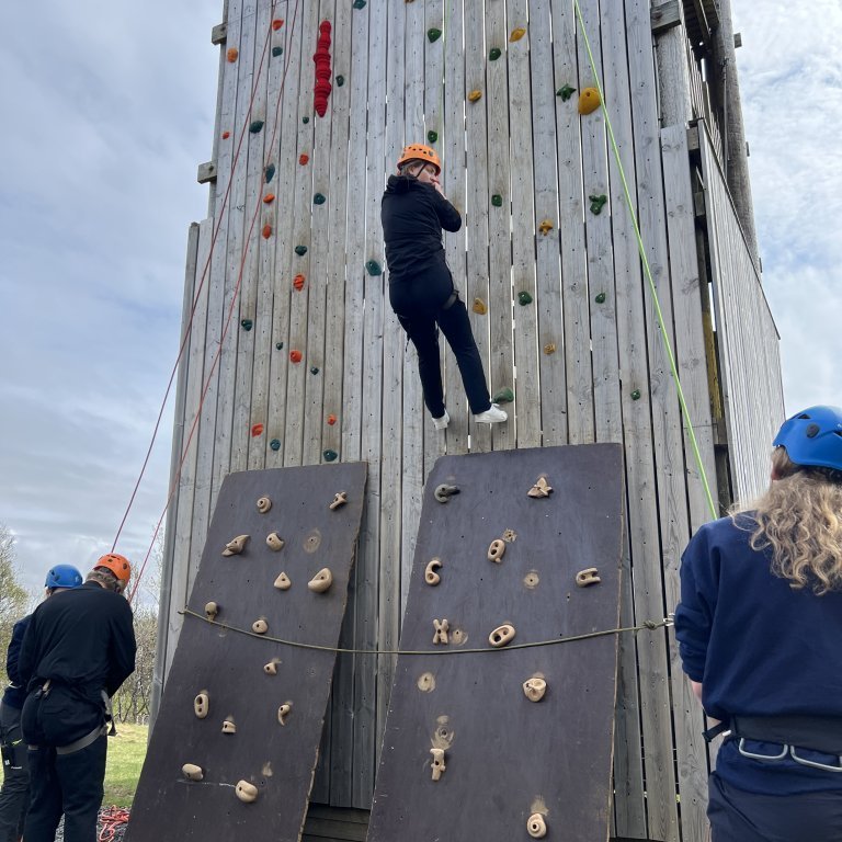 20240528_101931911_ios