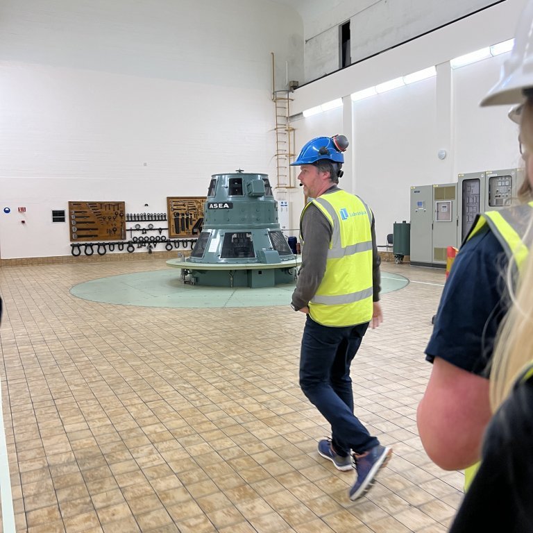 20240528_143215843_ios