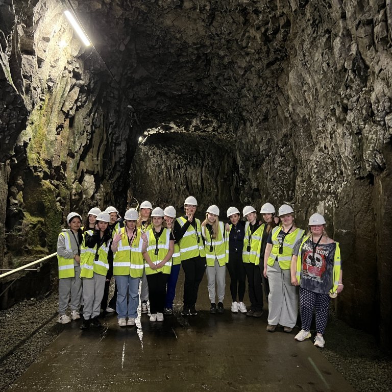 20240528_144647178_ios