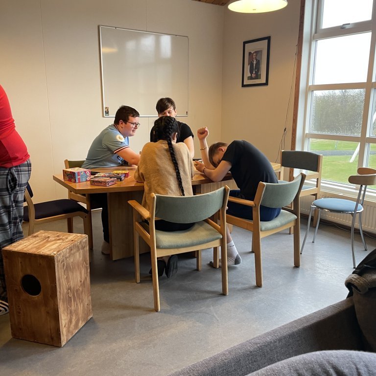 20230522_195951397_ios