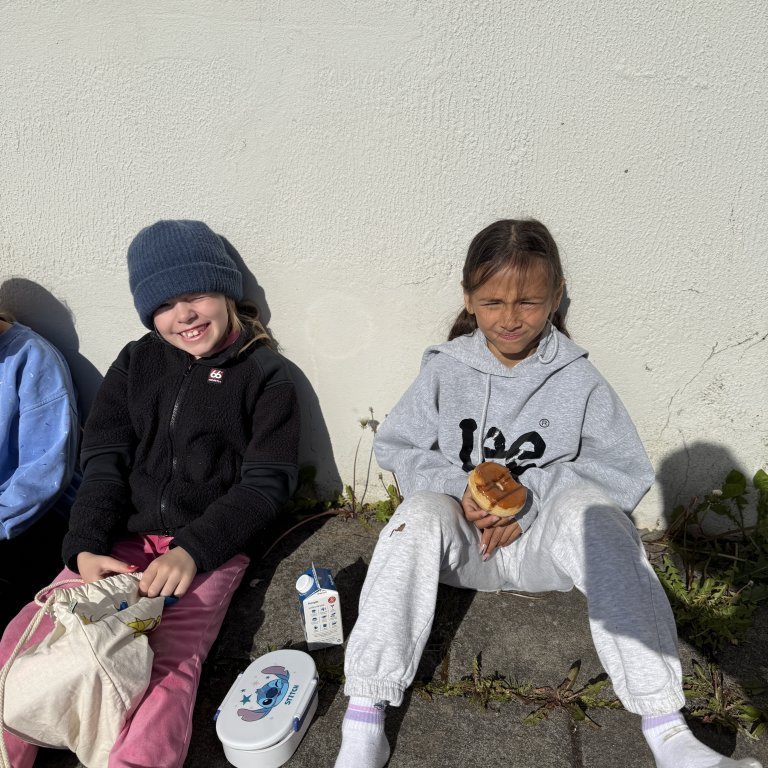 20250528_093140270_ios