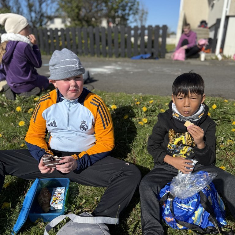 20250528_093207080_ios