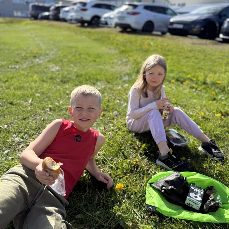 20250528_093219248_ios