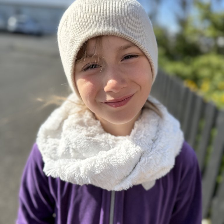 20250528_093423443_ios