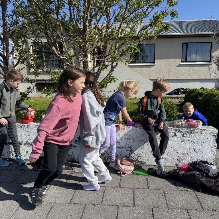 20250528_093543855_ios