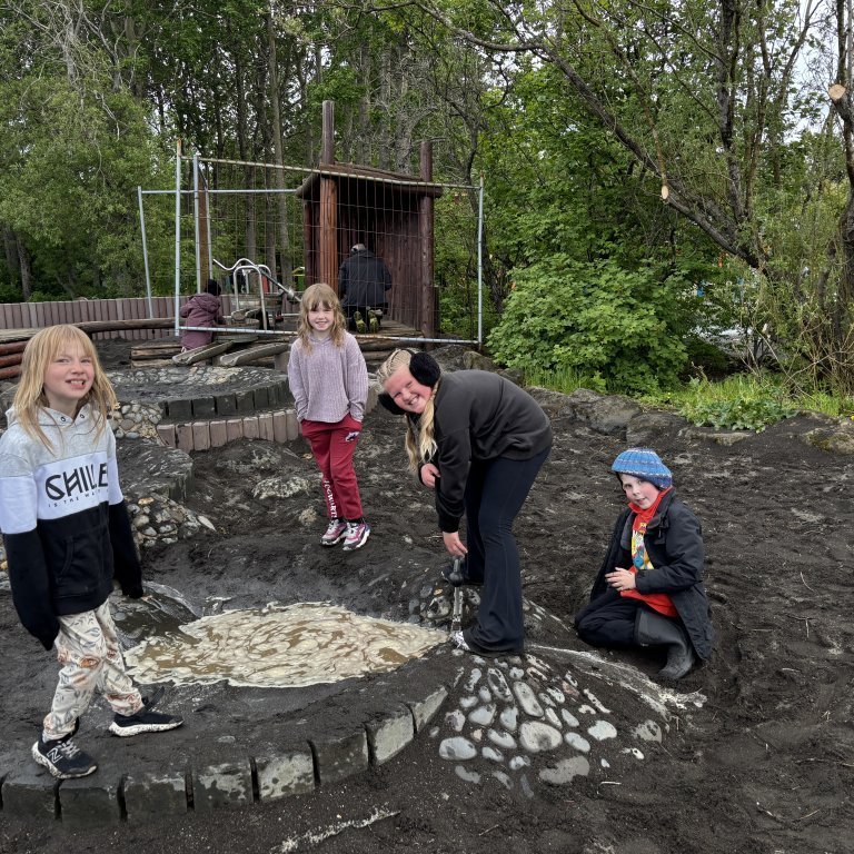 20250528_120337111_ios