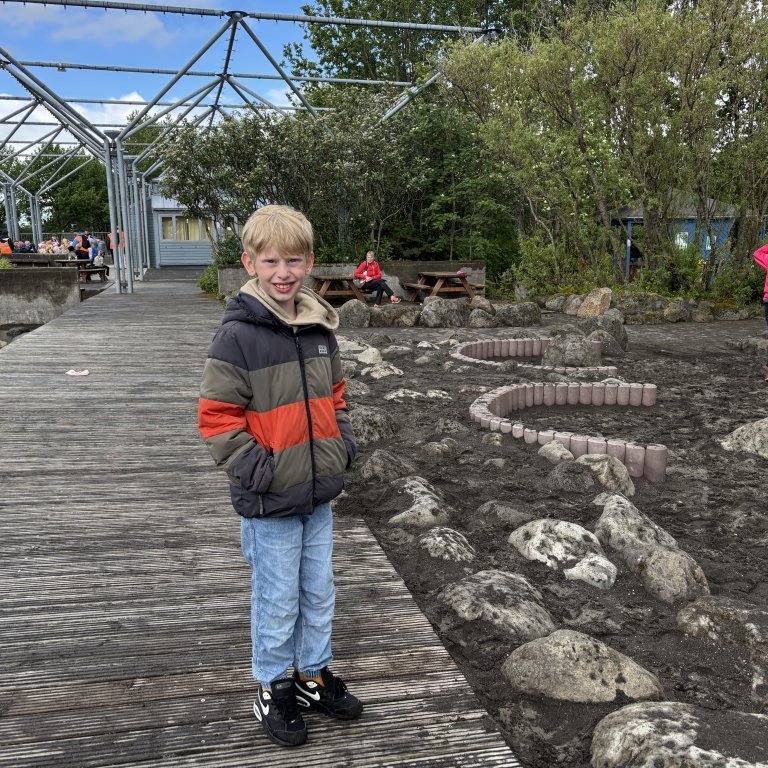 20250528_120542319_ios