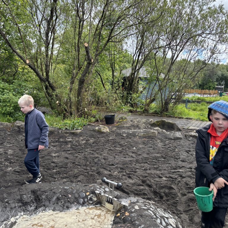 20250528_120817237_ios