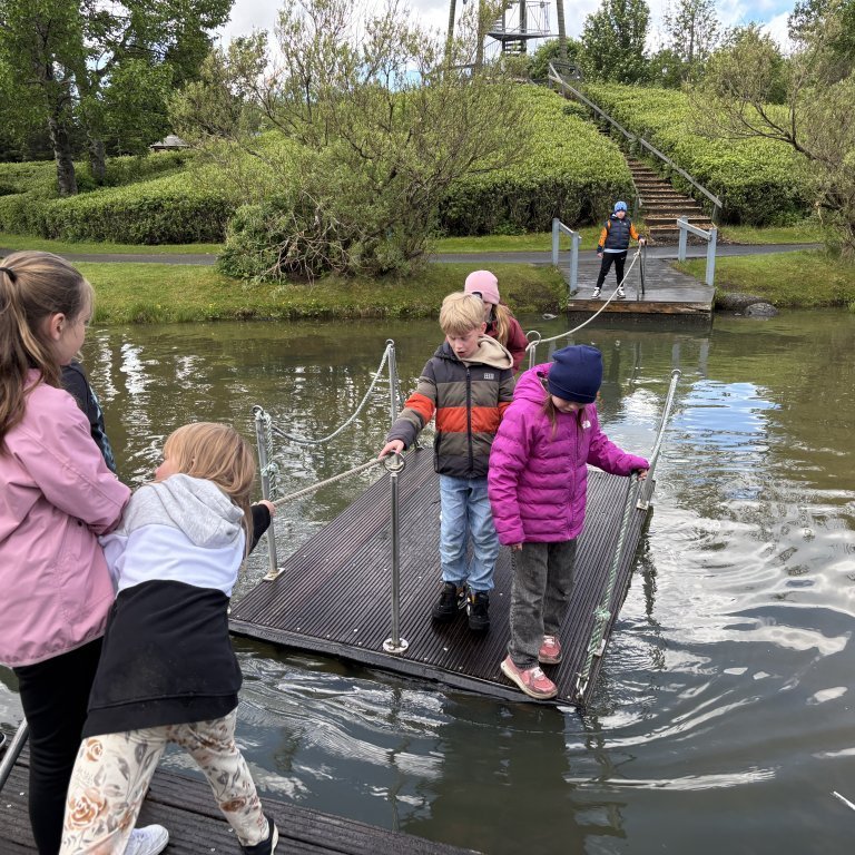 20250528_122122762_ios